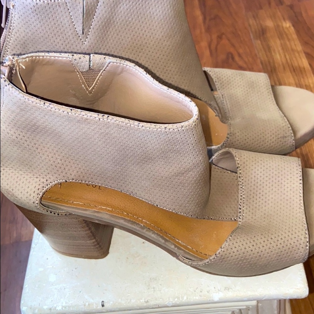 ๐๐REACTION KENNETH COLE ๐๐ - Picture 5 of 8